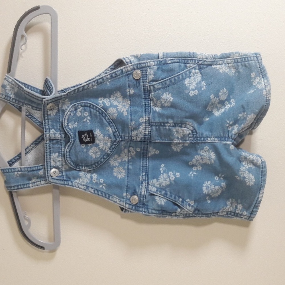 baby B'gosh girl's denim overall shorts floral print 18M